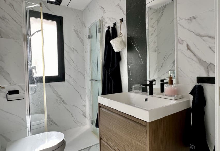 Chalet de 3 habitaciones en Orihuela Costa en venta con piscina - 449.950 € (Ref: 9802834)