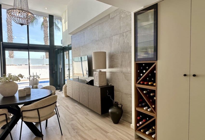 Chalet de 3 habitaciones en Orihuela Costa en venta con piscina - 449.950 € (Ref: 9802834)