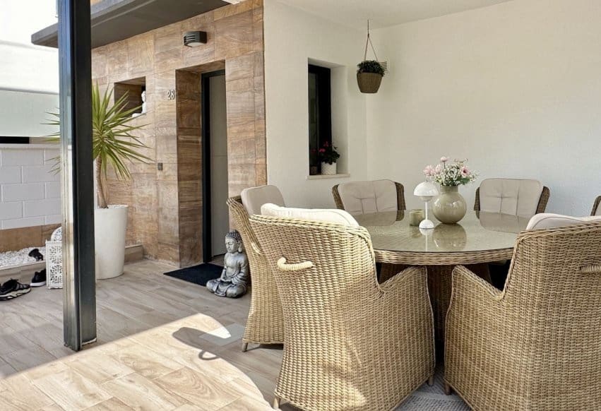 Chalet de 3 habitaciones en Orihuela Costa en venta con piscina - 449.950 € (Ref: 9802834)