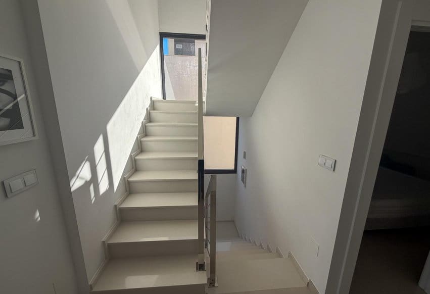 Chalet de 4 habitaciones en San Miguel de Salinas en venta con piscina - 610.000 € (Ref: 9802835)