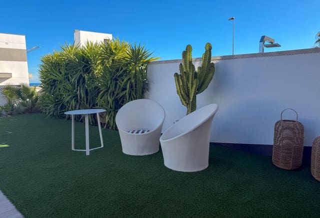 4 soveværelse Villa til salg i San Miguel de Salinas med swimmingpool - € 610.000 (Ref: 9802835)