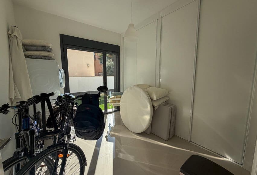 Chalet de 4 habitaciones en San Miguel de Salinas en venta con piscina - 610.000 € (Ref: 9802835)