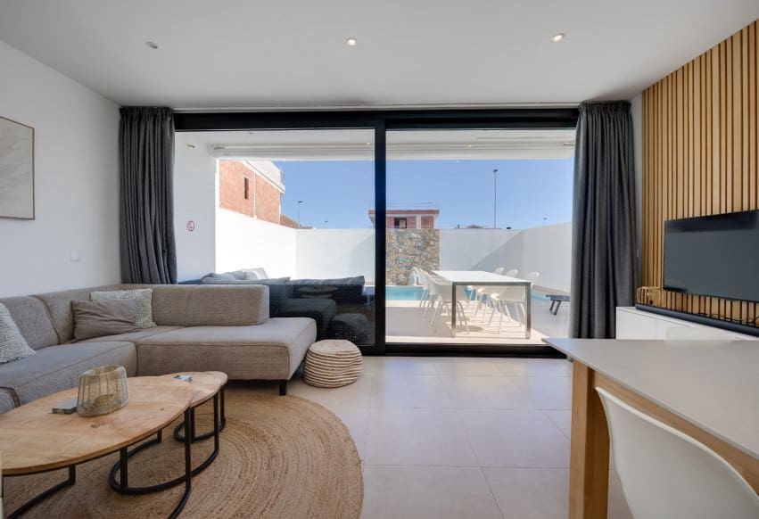 3 bedroom Villa for sale in Santiago de la Ribera with pool - € 369,000 (Ref: 9802836)