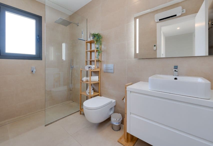 3 bedroom Villa for sale in Santiago de la Ribera with pool - € 369,000 (Ref: 9802836)