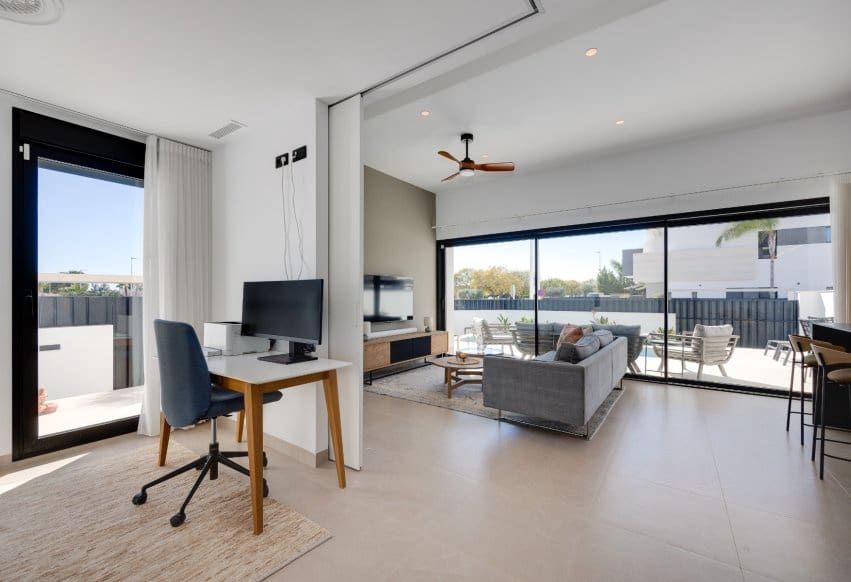 3 slaapkamer Bungalow te koop in Pilar de la Horadada met zwembad - € 399.000 (Ref: 9802837)