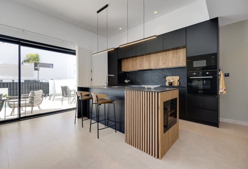 3 slaapkamer Bungalow te koop in Pilar de la Horadada met zwembad - € 399.000 (Ref: 9802837)