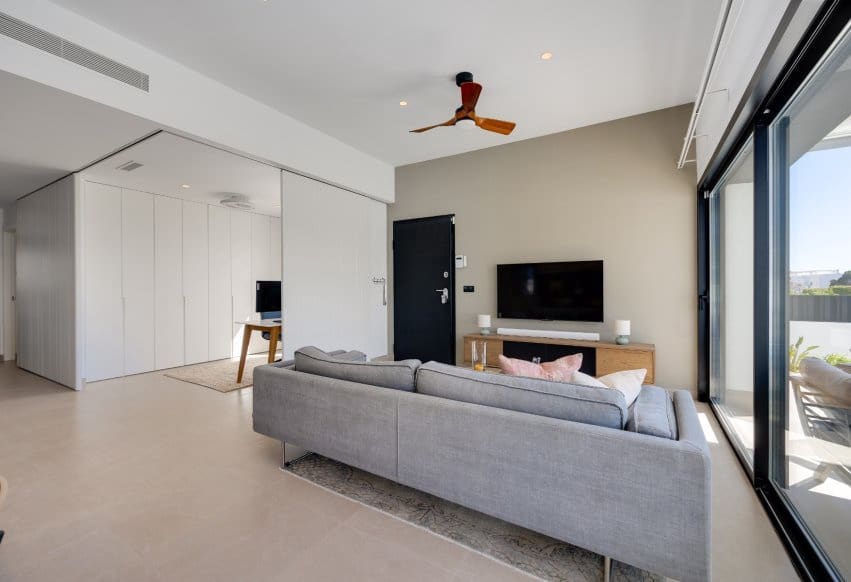 3 slaapkamer Bungalow te koop in Pilar de la Horadada met zwembad - € 399.000 (Ref: 9802837)