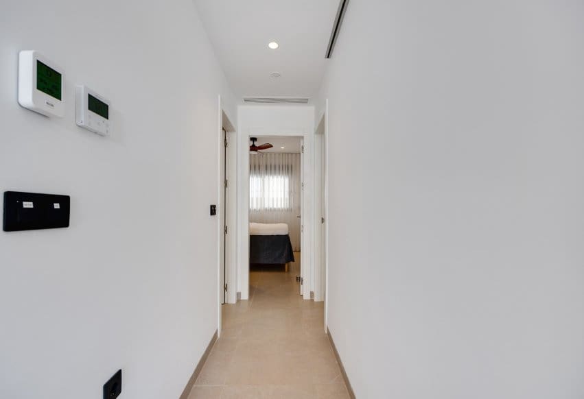3 slaapkamer Bungalow te koop in Pilar de la Horadada met zwembad - € 399.000 (Ref: 9802837)