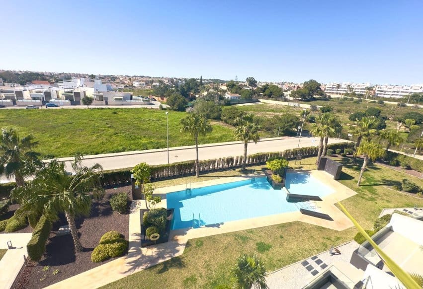 3 Zimmer Penthouse zu verkaufen in Los Dolses mit Pool - 639.000 € (Ref: 9802838)