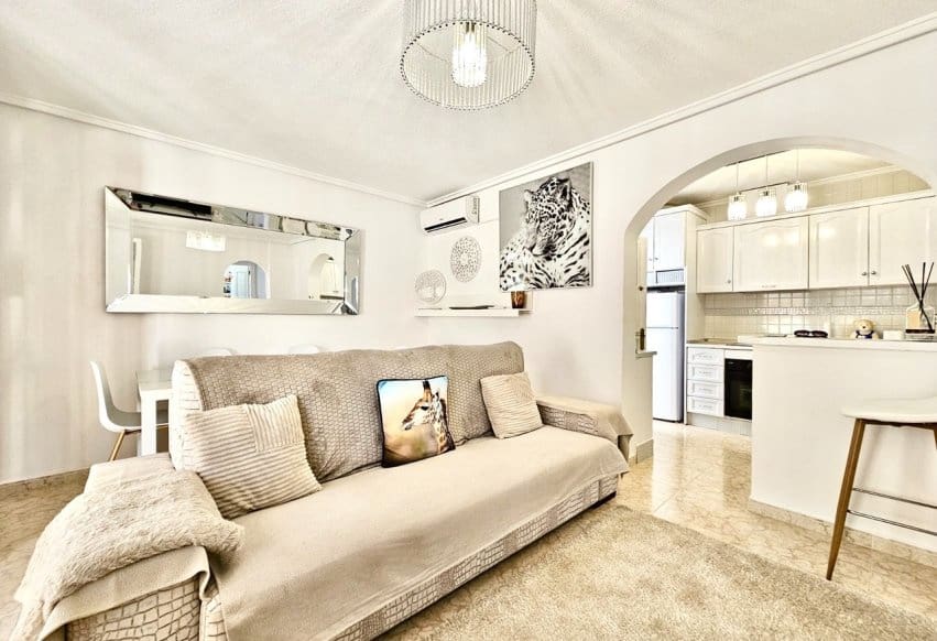 2 Zimmer Haus zu verkaufen in Punta Prima mit Pool - 209.999 € (Ref: 9802839)