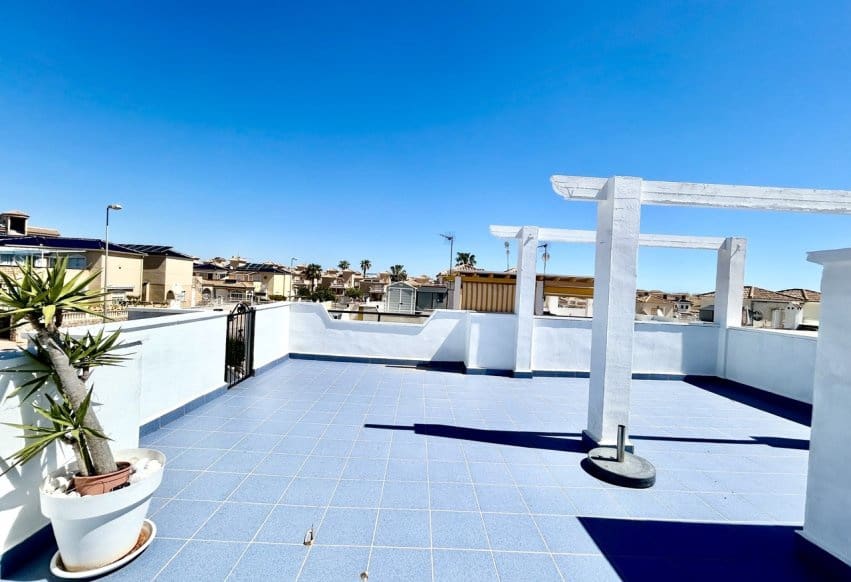 2 Zimmer Haus zu verkaufen in Punta Prima mit Pool - 209.999 € (Ref: 9802839)