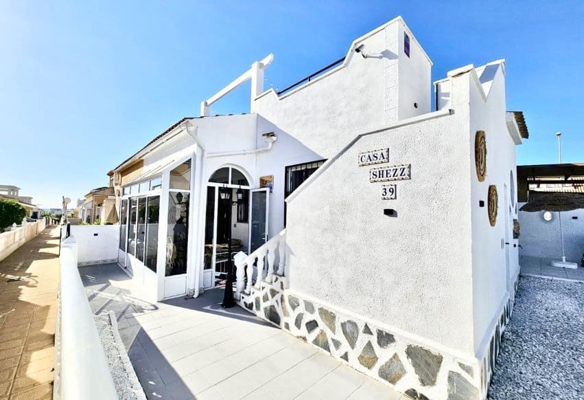 2 Zimmer Haus zu verkaufen in Punta Prima mit Pool - 209.999 € (Ref: 9802839)