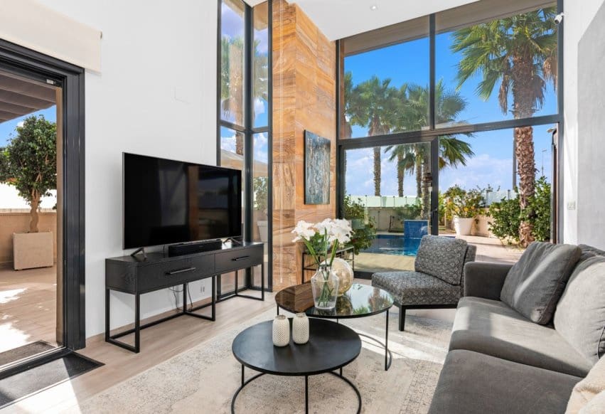 5 quarto Moradia para venda em Cabo Roig com piscina - 829 000 € (Ref: 9802840)