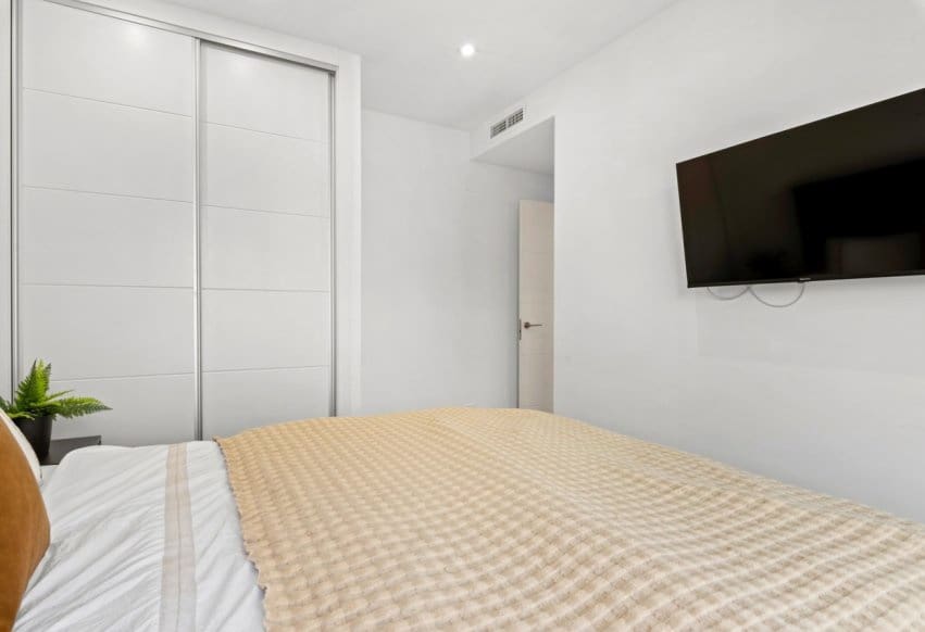 5 quarto Moradia para venda em Cabo Roig com piscina - 829 000 € (Ref: 9802840)