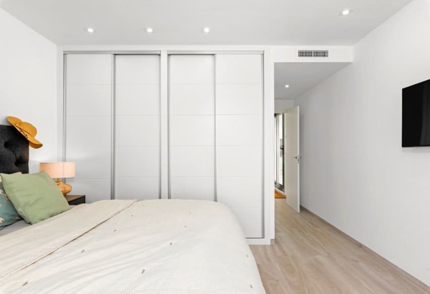 5 quarto Moradia para venda em Cabo Roig com piscina - 829 000 € (Ref: 9802840)