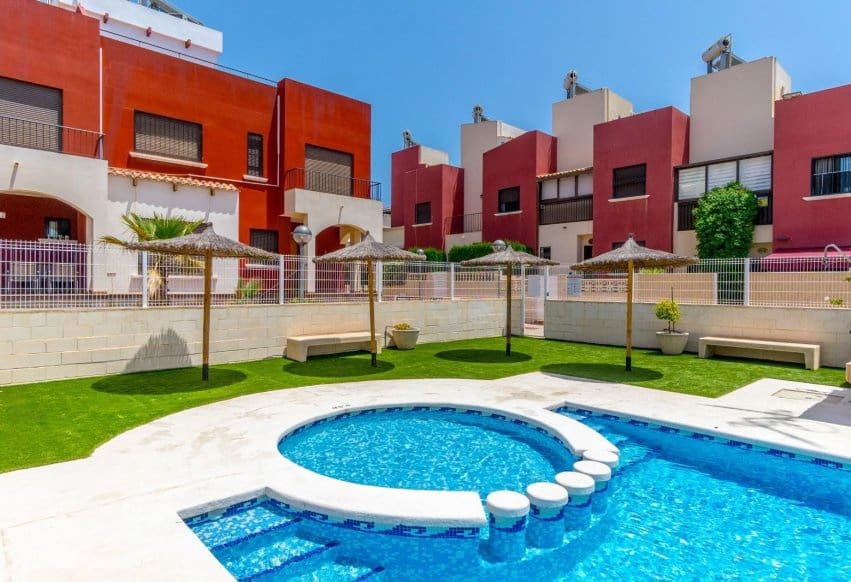 3 bedroom Townhouse for sale in Aguas Nuevas - € 319,900 (Ref: 9802844)