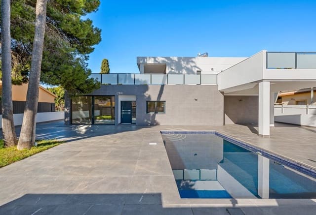 4 bedroom Villa for sale in Dehesa de Campoamor, Orihuela - € 985,000 (Ref: 9802847)