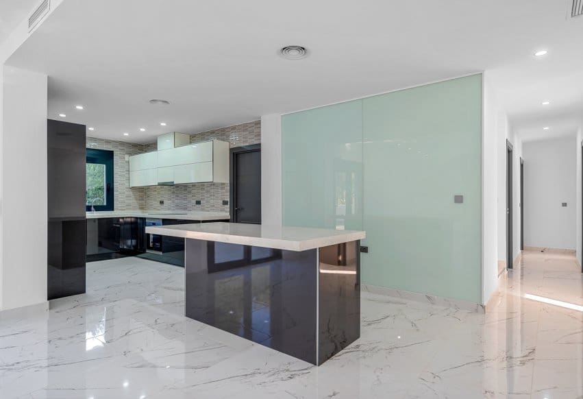 4 bedroom Villa for sale in Campoamor - € 985,000 (Ref: 9802847)