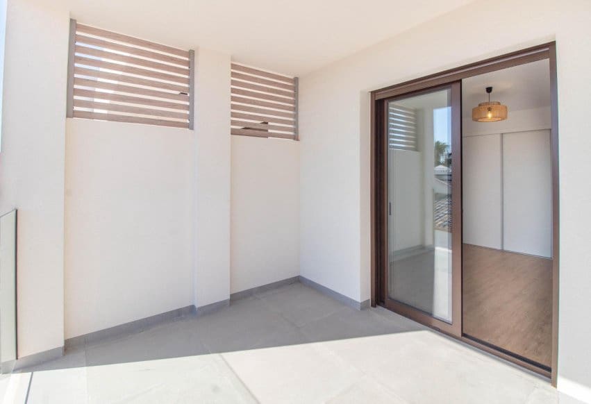 2 sypialnia Penthouse na sprzedaż w Villamartin z basenem - 379 000 € (Ref: 9802849)