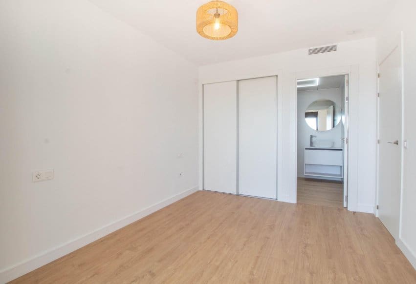 2 sypialnia Penthouse na sprzedaż w Villamartin z basenem - 379 000 € (Ref: 9802849)