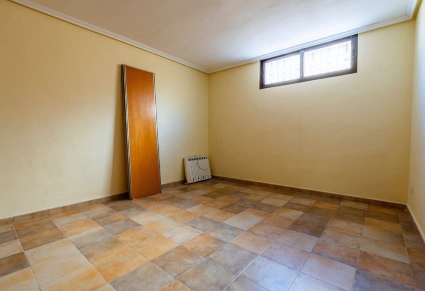 Chalet de 6 habitaciones en Villamartin en venta - 365.000 € (Ref: 9802850)