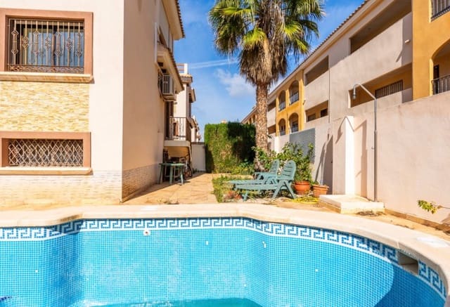 6 soveværelse Villa til salg i Villamartin, Orihuela - € 365.000 (Ref: 9802850)