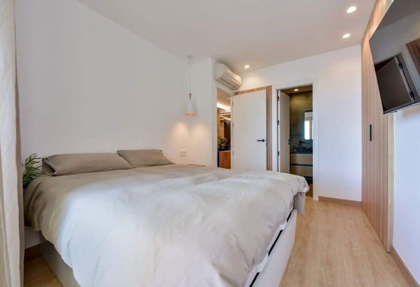 4 bedroom Townhouse for sale in Altea - € 649,000 (Ref: 9802852)