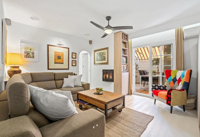 Ático de 3 habitaciones en Torrevieja en venta - 265.000 € (Ref: 9802853)