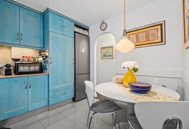 3 chambre Penthouse à vendre à Centro - Muelle Pesquero, Torrevieja - 265 000 € (Ref: 9802853)