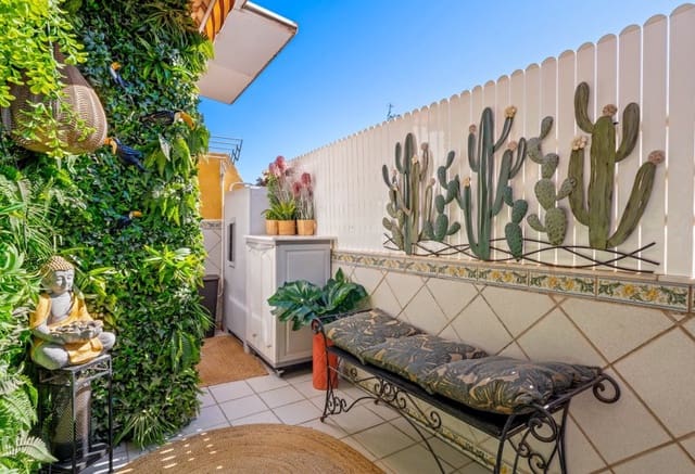 3 chambre Penthouse à vendre à Centro - Muelle Pesquero, Torrevieja - 265 000 € (Ref: 9802853)