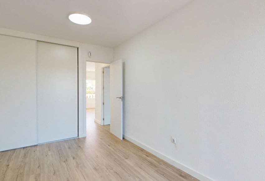 2 slaapkamer Appartement te koop in Villamartin - € 225.000 (Ref: 9802854)