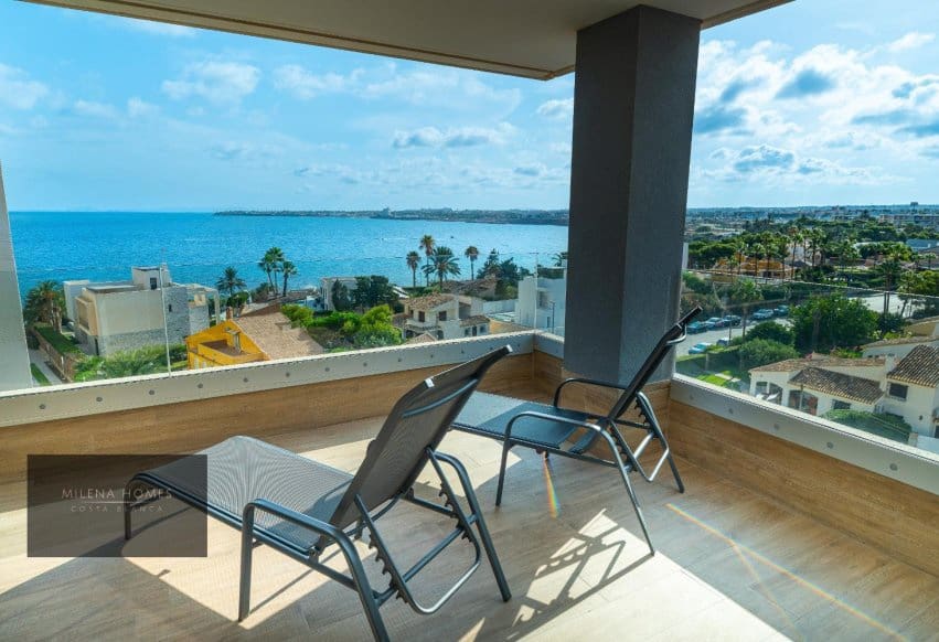 2 soveværelse Strandlejlighed til salg i Torrevieja - € 559.000 (Ref: 9802856)