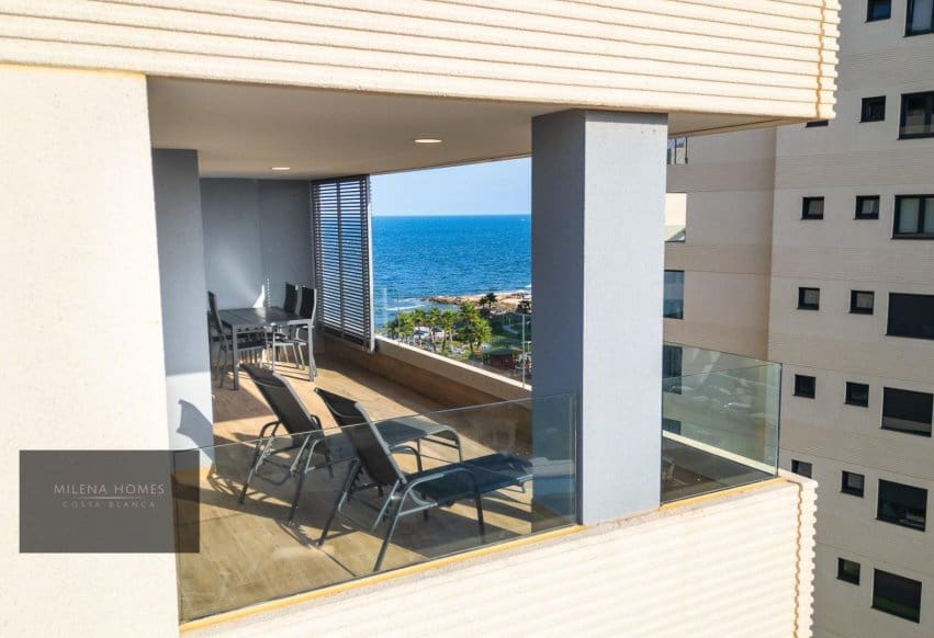 2 soveværelse Strandlejlighed til salg i Torrevieja - € 559.000 (Ref: 9802856)