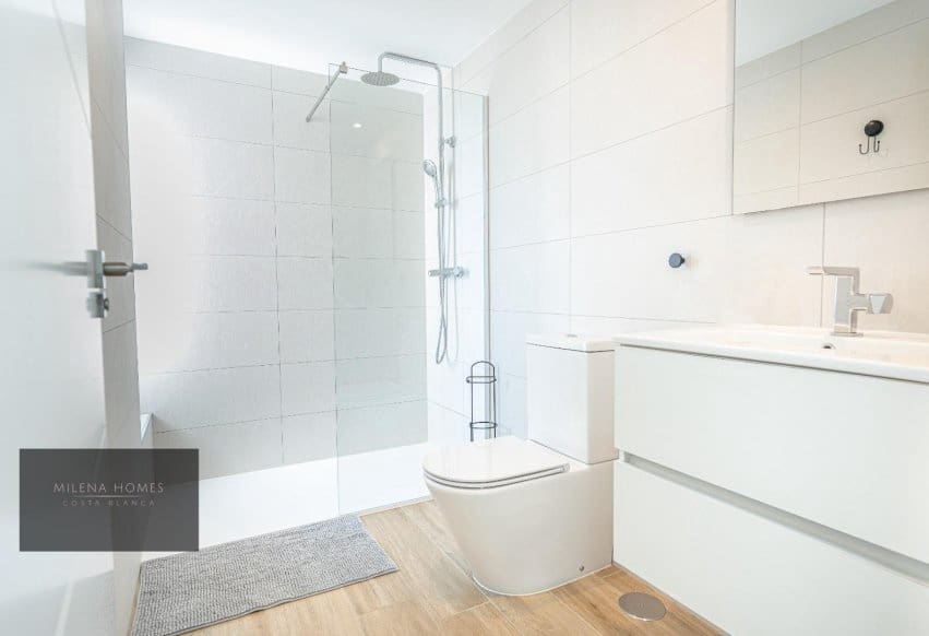 2 soveværelse Strandlejlighed til salg i Torrevieja - € 559.000 (Ref: 9802856)