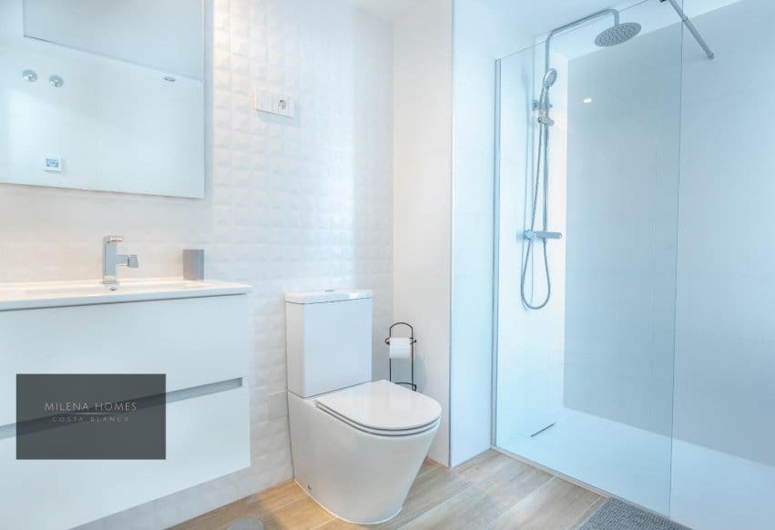 2 soveværelse Strandlejlighed til salg i Torrevieja - € 559.000 (Ref: 9802856)