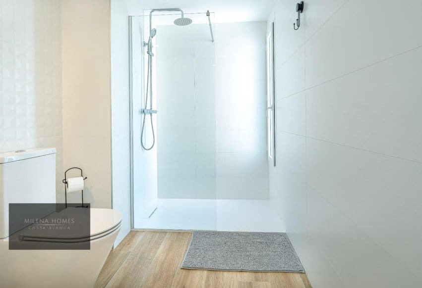 2 soveværelse Strandlejlighed til salg i Torrevieja - € 559.000 (Ref: 9802856)