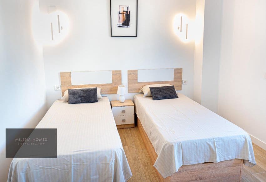 2 soveværelse Strandlejlighed til salg i Torrevieja - € 559.000 (Ref: 9802856)