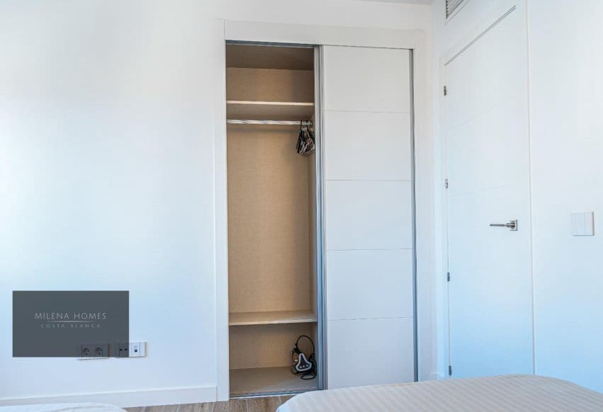 2 soveværelse Strandlejlighed til salg i Torrevieja - € 559.000 (Ref: 9802856)