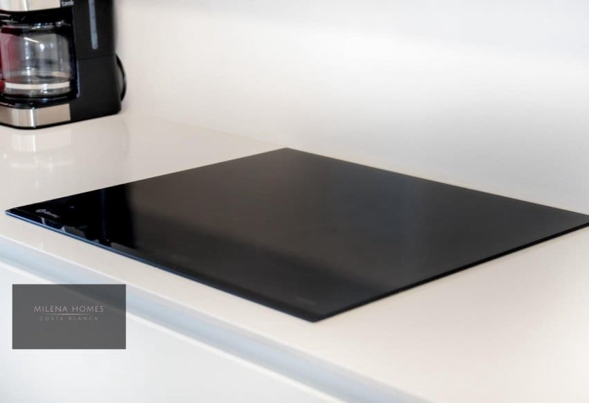 2 soveværelse Strandlejlighed til salg i Torrevieja - € 559.000 (Ref: 9802856)