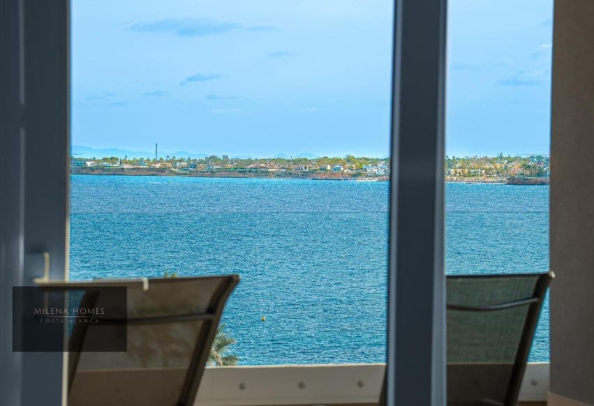 2 soveværelse Strandlejlighed til salg i Torrevieja - € 559.000 (Ref: 9802856)