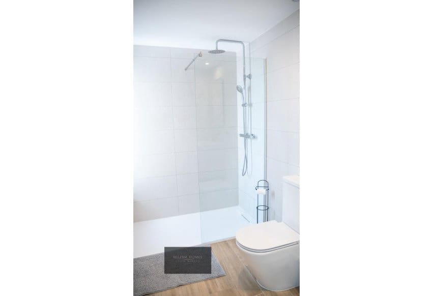 2 soveværelse Strandlejlighed til salg i Torrevieja - € 559.000 (Ref: 9802856)