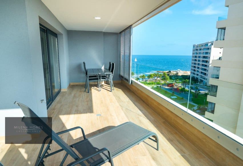 2 soveværelse Strandlejlighed til salg i Torrevieja - € 559.000 (Ref: 9802856)