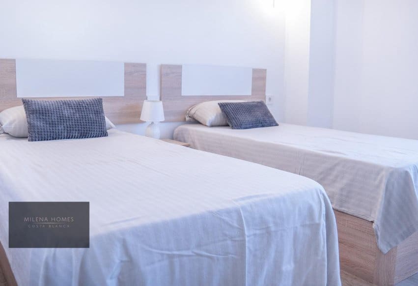 2 soveværelse Strandlejlighed til salg i Torrevieja - € 559.000 (Ref: 9802856)