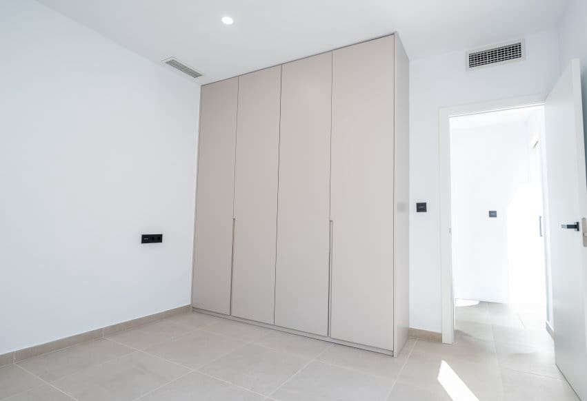 4 chambre Villa/Maison à vendre à Torrevieja - 895 000 € (Ref: 9802857)