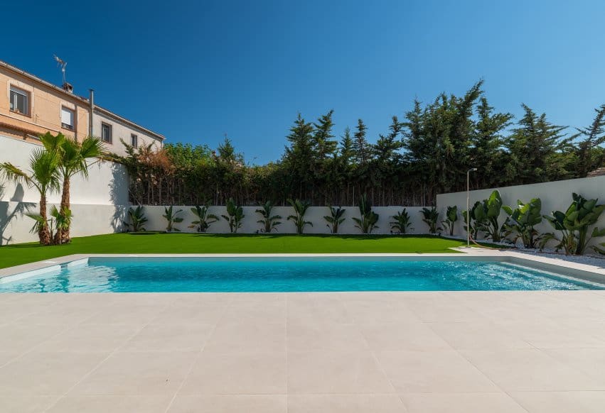 4 chambre Villa/Maison à vendre à Torrevieja - 895 000 € (Ref: 9802857)