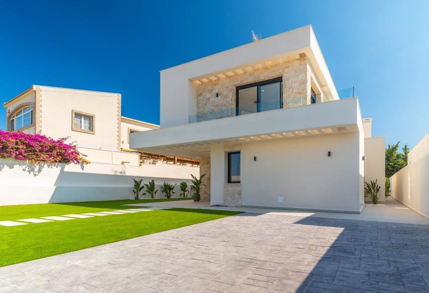 4 chambre Villa/Maison à vendre à Torrevieja - 895 000 € (Ref: 9802857)