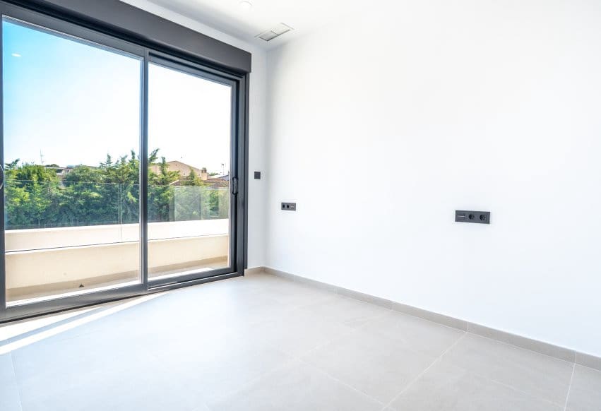 4 chambre Villa/Maison à vendre à Torrevieja - 895 000 € (Ref: 9802857)