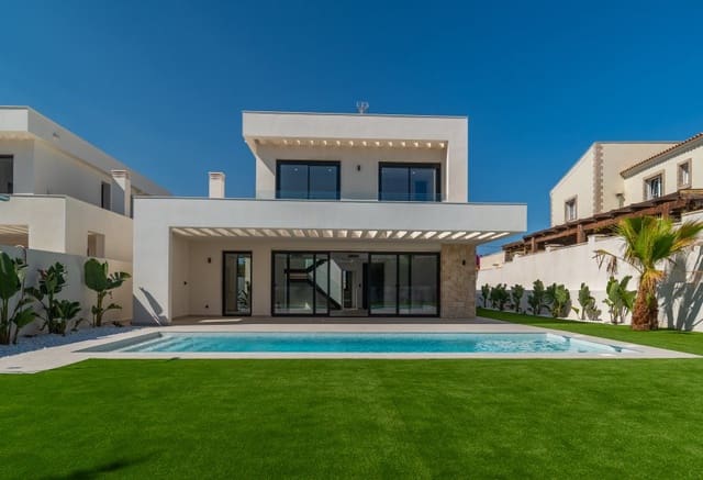 4 sypialnia Willa na sprzedaż w Los Balcones - Los Altos, Torrevieja - 895 000 € (Ref: 9802857)