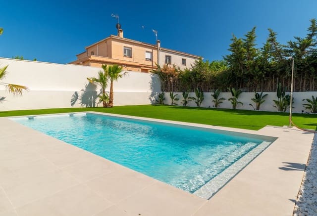 4 sypialnia Willa na sprzedaż w Los Balcones - Los Altos, Torrevieja - 895 000 € (Ref: 9802857)