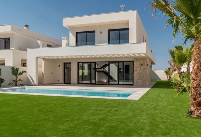 4 sypialnia Willa na sprzedaż w Los Balcones - Los Altos, Torrevieja - 895 000 € (Ref: 9802857)